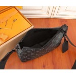 2025年6月26日入荷Louis Vuitton バッグPochette Accessoire CMxL Monogram Eclipse 1990 Monogram Eclipse :M11741:28CMx16.5CMx9CM 高品質