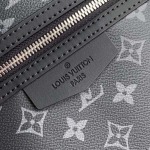 2025年6月26日入荷Louis Vuitton バッグ Discovery Slim Monogram Eclipse Monogram Eclipse :M14020:28CMx38CMx13CM 高品質人気の新作/誕生日プレゼント/