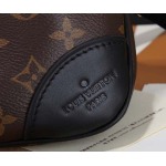 2025年6月26日入荷Louis Vuitton バッグBoulogne Monogram iPhone 12 Pro Monogram :M45831:29CMx16CMx9.5CM 高品質人気の新作/誕生日プレゼント/SQ工場