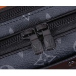 2025年6月26日入荷Louis Vuitton バッグ Neo Alpha Alpha Monogram Eclipse Monogram Eclipse D :M82542:11CMx18.5CMx6.5CM 高品質人気の新作/誕生日