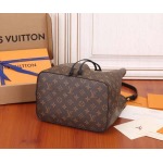 2025年6月26日入荷Louis Vuitton バッグ Gaston-Louis Vuitton 1932 NoNo Monogram :M44020:26CMx26CMx17.5CM 高品質人気の新作/誕生日プレゼント/SQ工場