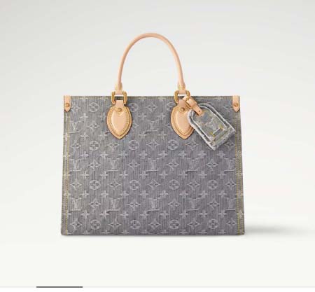 2025年6月26日Louis Vuitton バッグM13...