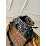 2025年6月26日Louis Vuitton バッグ LV Biker  2025  Nicolas Ghesqire  LV Circle  6.7 Sarah :M14514:30CMx12CMx12CM 高品質人気の新作/誕生日プレ