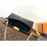 2025年6月26日Louis Vuitton バッグWallet On Chain Capucines  LV  Monogram Monogram :M12143:23CMx12CMx4CM 高品質人気の新作/誕生日プレゼント/SQ工場