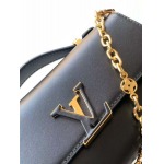 2025年6月26日Louis Vuitton バッグWallet On Chain Capucines  LV  Monogram Monogram :M12143:23CMx12CMx4CM 高品質人気の新作/誕生日プレゼント/SQ工場