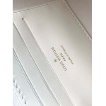 2025年6月26日Louis Vuitton バッグWallet On Chain Capucines  LV  Monogram Monogram :M12265:23CMx12CMx4CM 高品質人気の新作/誕生日プレゼント/SQ工場