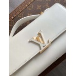 2025年6月26日Louis Vuitton バッグWallet On Chain Capucines  LV  Monogram Monogram :M12265:23CMx12CMx4CM 高品質人気の新作/誕生日プレゼント/SQ工場