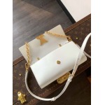 2025年6月26日Louis Vuitton バッグWallet On Chain Capucines  LV  Monogram Monogram :M12265:23CMx12CMx4CM 高品質人気の新作/誕生日プレゼント/SQ工場