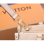 2025年6月26日Louis Vuitton バッグMonogram Empreinte  East West Giant Monogram :M23698:25CMx13CMx10CM 高品質人気の新作/誕生日プレゼント/SQ工場