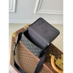 2025年6月26日Louis Vuitton バッグ Bosphore  2000  Bosphore Monogram Eclipse :M12599:19CMx12CMx7CM 高品質人気の新作/誕生日プレゼント/SQ工場