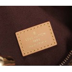 2025年6月26日Louis Vuitton バッグNicolas Ghesquire  Side Trunk Monogram  S-lock Monogram  S-lock :M46358:21CMx14CMx6CM 高品質人気の新