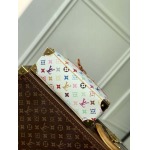 2025年6月26日Louis Vuitton バッグ Handbag East West  CMx  Monogram  LV CMx TM Monogram  Zippy :M13084:27CMx14CMx10CM 高品質人気の新作/