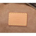 2025年6月26日Louis Vuitton バッグNicolas Ghesquire  Croissant  2022  Loop  LV Monogram  LV :M81098:23CMx13CMx6CM 高品質人気の新作/誕生日プ