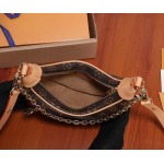 2025年6月26日Louis Vuitton バッグNicolas Ghesquire  Croissant  2022  Loop  LV Monogram  LV :M81098:23CMx13CMx6CM 高品質人気の新作/誕生日プ