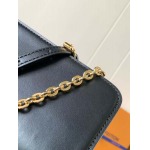 2025年6月26日Louis Vuitton バッグ Monogram  LV  Monogram Victorine :M14564:20CMx11.5CMx4CM 高品質人気の新作/誕生日プレゼント/SQ工場