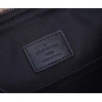 2025年6月26日Louis Vuitton バッグ Duo  Monogram Shadow  Monogram Monogram Shadow :M69827:26CMx18.5CMx5CM 高品質人気の新作/誕生日プレゼント/SQ工