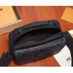 2025年6月26日Louis Vuitton バッグ Vuitton  1886  LV Monogram  Taurillon Epi  V :M58489:22CMx18CMx8CM 高品質人気の新作/誕生日プレゼント/SQ工場