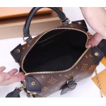 2025年6月26日Louis Vuitton バッグPetite Malle Souple  Monogram Louis Vuitton Malletier Monogram :M45571:20CMx14CMx7.5CM 高品質人気の