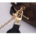 2025年6月26日Louis Vuitton バッグPetite Malle Souple  Monogram Louis Vuitton Malletier Monogram :M45571:20CMx14CMx7.5CM 高品質人気の