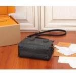 2025年6月26日Louis Vuitton バッグ OnTheGo BB  Monogram Empreinte  Monogram Monogram Empreinte :M46993:18CMx15CMx8.5CM 高品質人気の新作