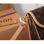 2025年6月26日Louis Vuitton バッグ Diane  1990  Monogram  Monogram Monogram :M45985:24CMx15CMx9CM 高品質人気の新作/誕生日プレゼント/SQ工場