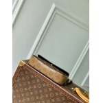 2025年6月26日Louis Vuitton バッグ  Monogram Reverse  LV Monogram Reverse Romy :M26587:23.5CMx12CMx4.3CM 高品質人気の新作/誕生日プレゼント/SQ工場