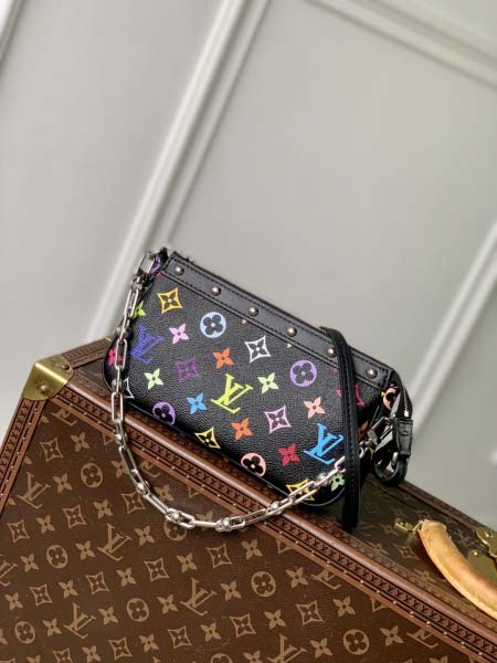 2025年6月26日Louis Vuitton バッグ Po...
