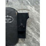 2025年6月30日入荷新作Prada春夏スウェットパンツ 高级品超厳選★入手困難/誕生日プレゼント/MF工場