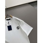 2025年6月30日入荷新作Louis Vuitton半袖Tシャツ 高级品超厳選★入手困難/誕生日プレゼント/MF工場