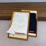 2025年6月30日入荷新作Prada春夏スウェットパンツ 高级品超厳選★入手困難/誕生日プレゼント/MF工場