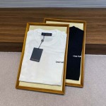 2025年6月30日入荷新作Louis Vuitton半袖Tシャツ 高级品超厳選★入手困難/誕生日プレゼント/MF工場