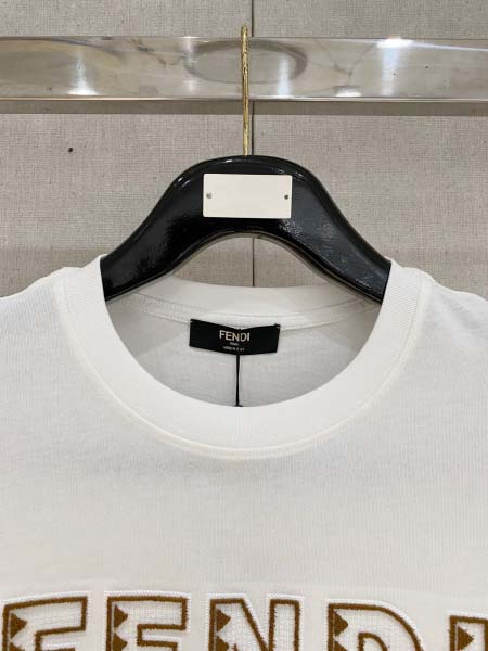2025年7月1日入荷新作Fendi半袖Tシャツ 高级品超厳選★入手困難/誕生日プレゼント/MF工場