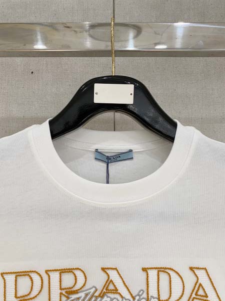 2025年7月1日入荷新作Prada半袖Tシャツ 高级品超厳選★入手困難/誕生日プレゼント/MF工場