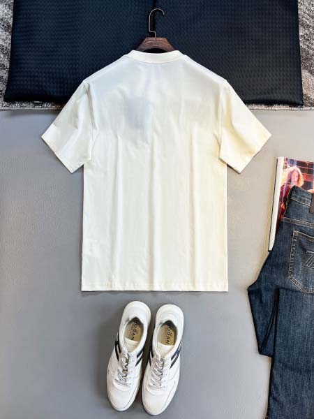 2025年7月1日入荷新作Prada半袖Tシャツ 高级品超厳選★入手困難/誕生日プレゼント/MF工場