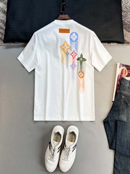 2025年7月1日入荷新作Louis Vuitton半袖Tシャツ 高级品超厳選★入手困難/誕生日プレゼント/MF工場