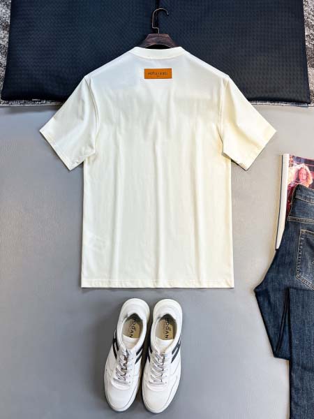 2025年7月1日入荷新作Louis Vuitton半袖Tシャツ 高级品超厳選★入手困難/誕生日プレゼント/MF工場