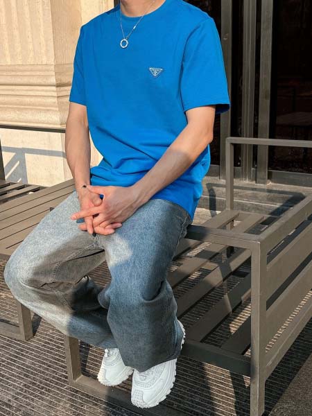 2025年7月1日入荷新作Prada半袖Tシャツ 高级品超厳選★入手困難/誕生日プレゼント/MF工場