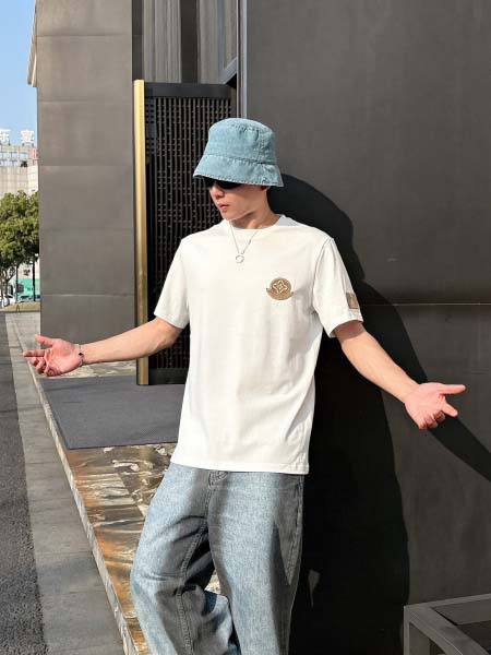 2025年7月1日入荷新作Louis Vuitton半袖Tシャツ 高级品超厳選★入手困難/誕生日プレゼント/MF工場