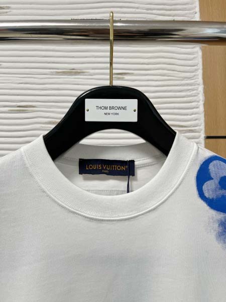 2025年7月1日入荷新作Louis Vuitton半袖Tシャツ 高级品超厳選★入手困難/誕生日プレゼント/MF工場