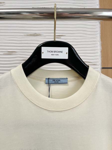 2025年7月1日入荷新作Prada半袖Tシャツ 高级品超厳選★入手困難/誕生日プレゼント/MF工場