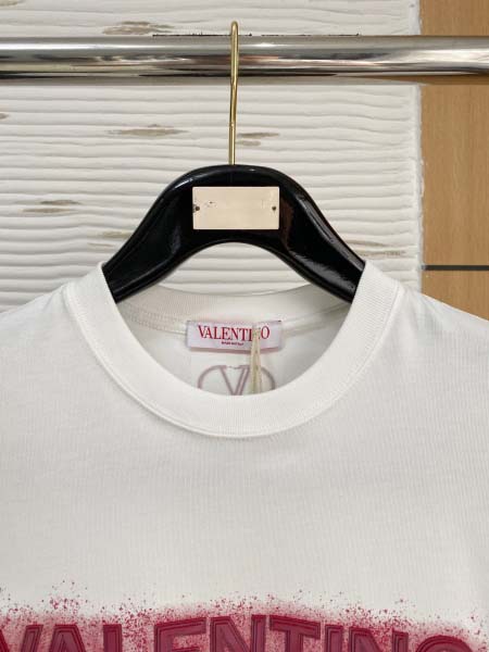2025年7月1日入荷新作VALENTINO半袖Tシャツ 高级品超厳選★入手困難/誕生日プレゼント/MF工場