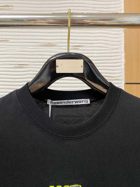 2025年7月1日入荷新作VALENTINO半袖Tシャツ 高级品超厳選★入手困難/誕生日プレゼント/MF工場