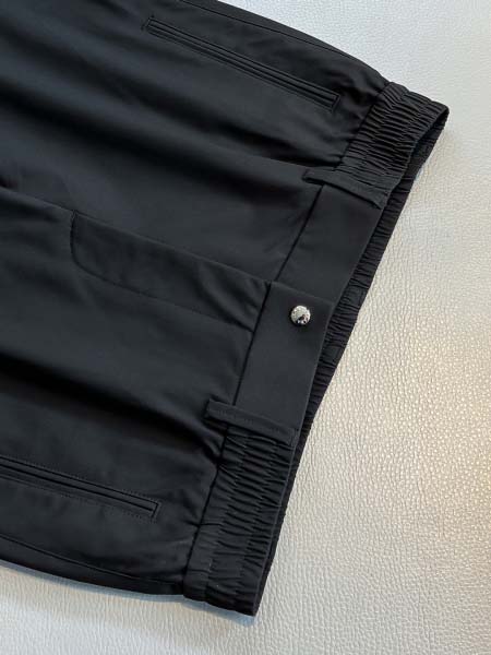 2025年7月2日入荷新作Prada春夏スウェットパンツ 高级品超厳選★入手困難/誕生日プレゼント/MF工場