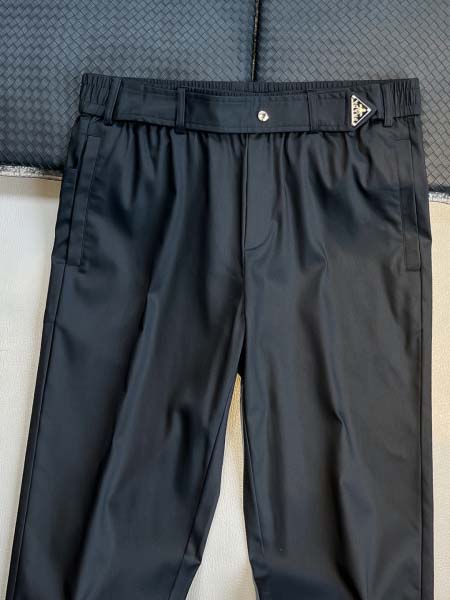 2025年7月2日入荷新作Prada春夏スウェットパンツ 高级品超厳選★入手困難/誕生日プレゼント/MF工場