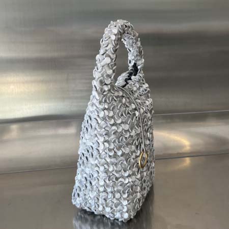 2025年7月7日入荷新作Bottega Veneta Cabat Bucket    762587    26*21*13cm  極品/正規品同様/人気/革/バッグ/AJ工場