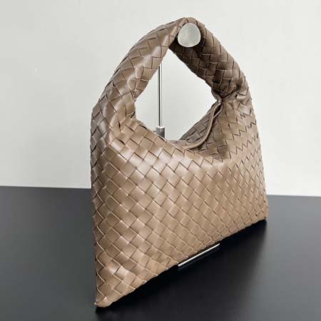 2025年7月7日入荷新作Bottega Veneta   763966  41x20.5x7.5  極品/正規品同様/人気/革/バッグ/AJ工場
