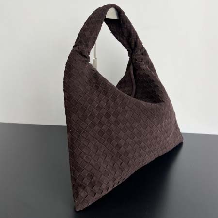 2025年7月7日入荷新作Bottega Veneta   763970   54x24x13  極品/正規品同様/人気/革/バッグ/AJ工場