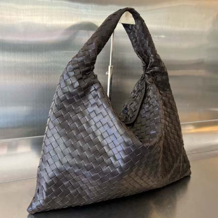 2025年7月7日入荷新作Bottega Veneta   763970   54x24x13  極品/正規品同様/人気/革/バッグ/AJ工場