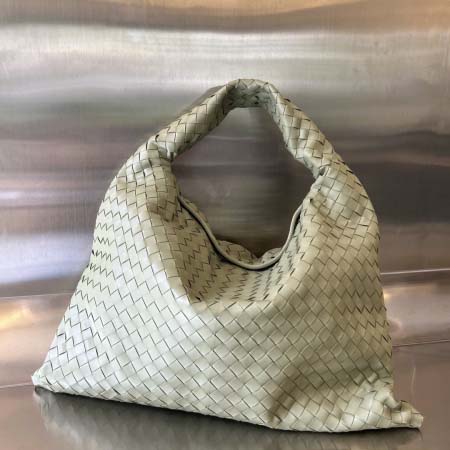 2025年7月7日入荷新作Bottega Veneta   763970   54x24x13  極品/正規品同様/人気/革/バッグ/AJ工場
