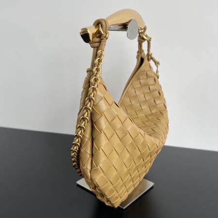 2025年7月7日入荷新作Bottega Veneta2024 SARDINE   776768  33x20x4   極品/正規品同様/人気/革/バッグ/AJ工場